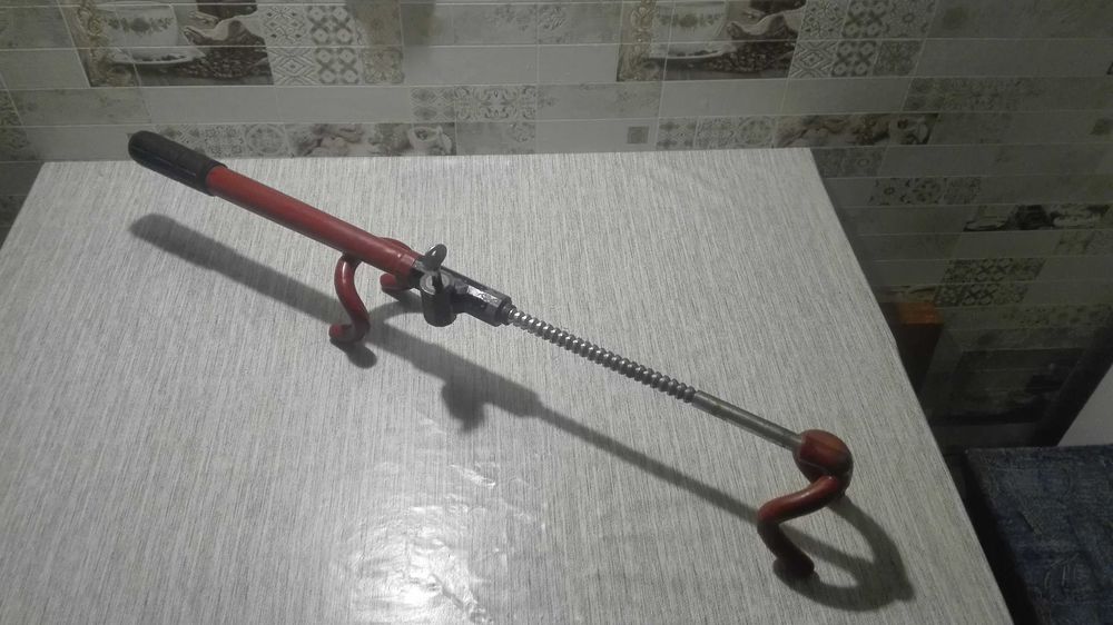 Противоугонное на руль.