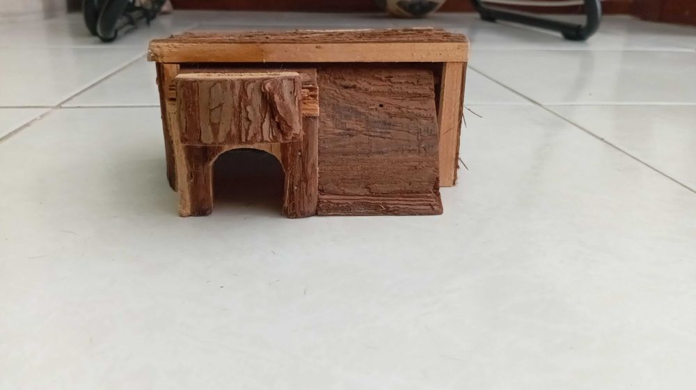 Casa de madeira para Hamster