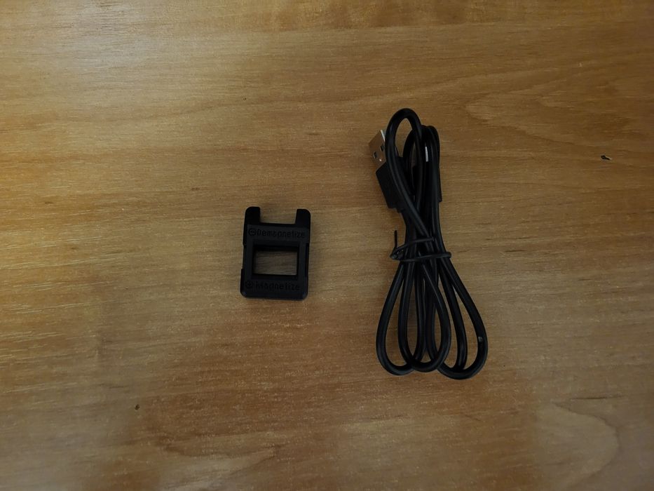 Аккумуляторная отвертка Dnipro-M CSD-40 X