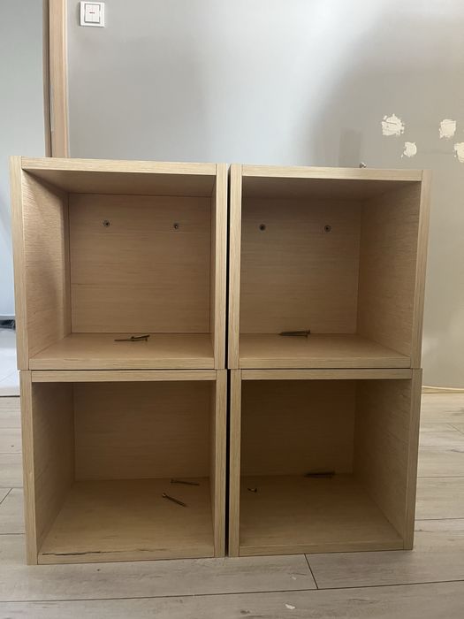 Zestaw 4 półek wiszących drewnianych - kostki 35x35x30 cm