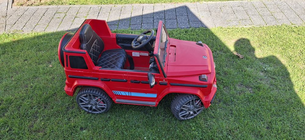 Mercedws auto na akumulator dla dzieci