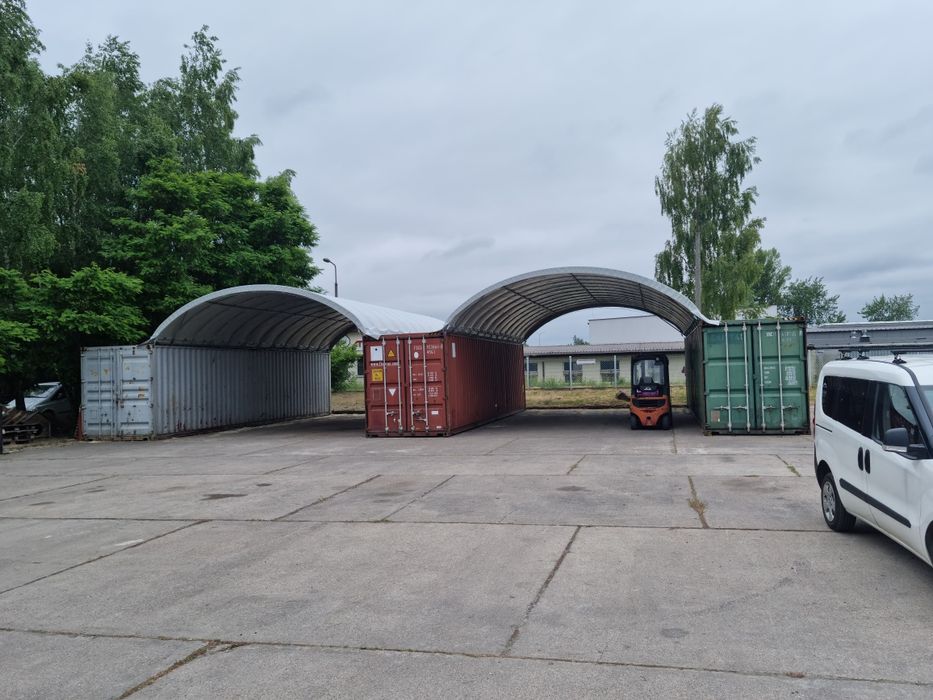 Zadaszenie kontenerów morskich.