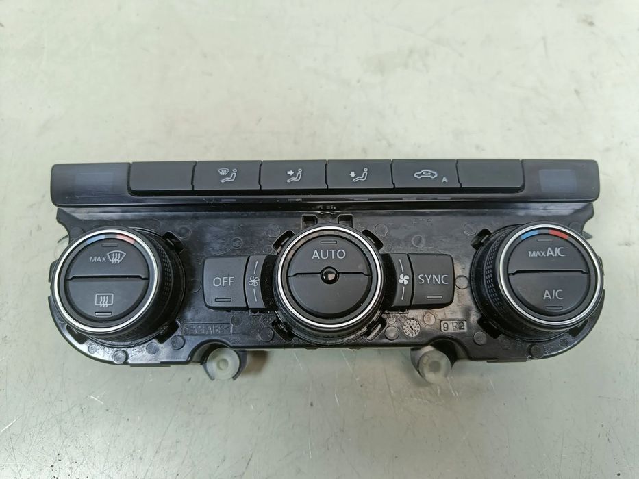 Panel klimatyzacji VW Tiguan CC Passat Eos Scirocco Touran Sterownik nawiewów 1K8907044AB