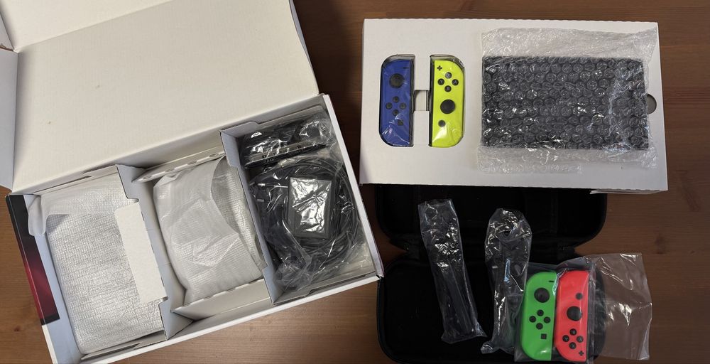 Nintendo Switch V1 (HAC-001) — повний комплект + карта 128гб, кейс, додаткові джойкони