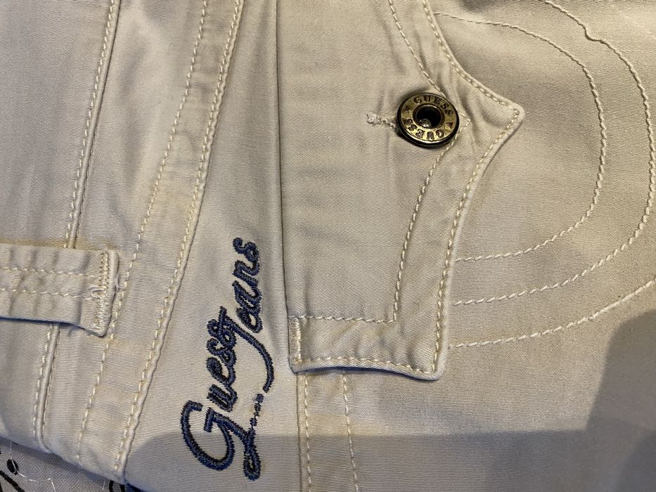 Spodenki Guess. S.