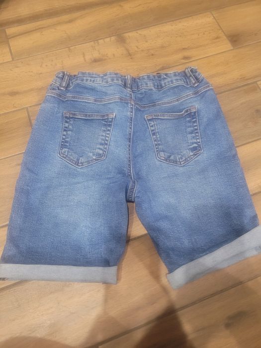 Spodenki jeansowe
