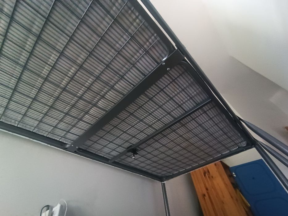 Łóżko na antresoli SVÄRTA Ikea