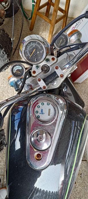 Moto 125 em bom estado