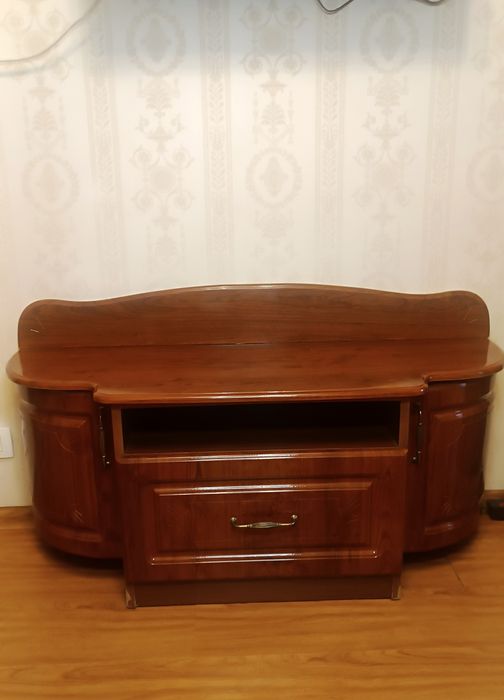 Тумба под телевизор