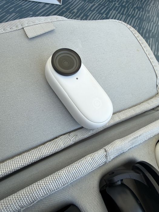 Insta360 GO2 com acessórios