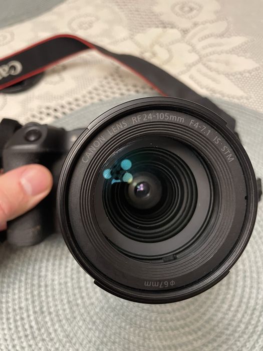Продам фотоапарат разом з обєктивом Canon EOS RP