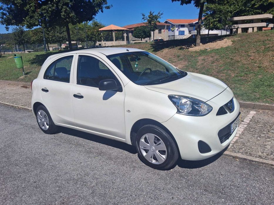 Nissan Micra - Gasolina - Abril - 2017
