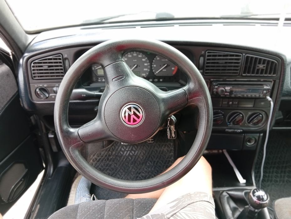 Продам Passat b 3  1.9 AGR
