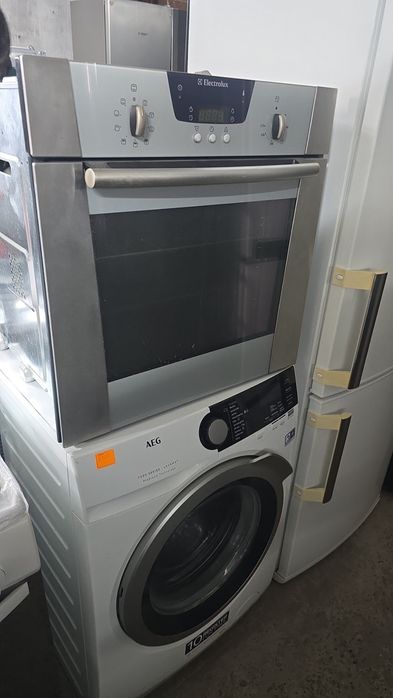 Продам електричну духовку ,духова піч Electrolux робоча стан ідеальний