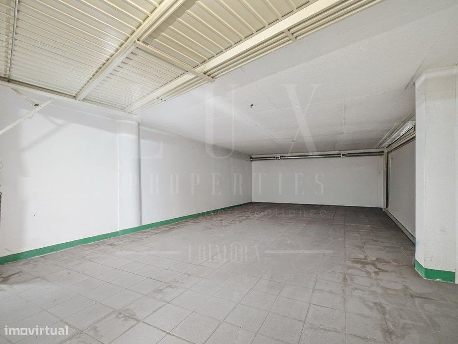 Garagem | Santo António dos Olivais