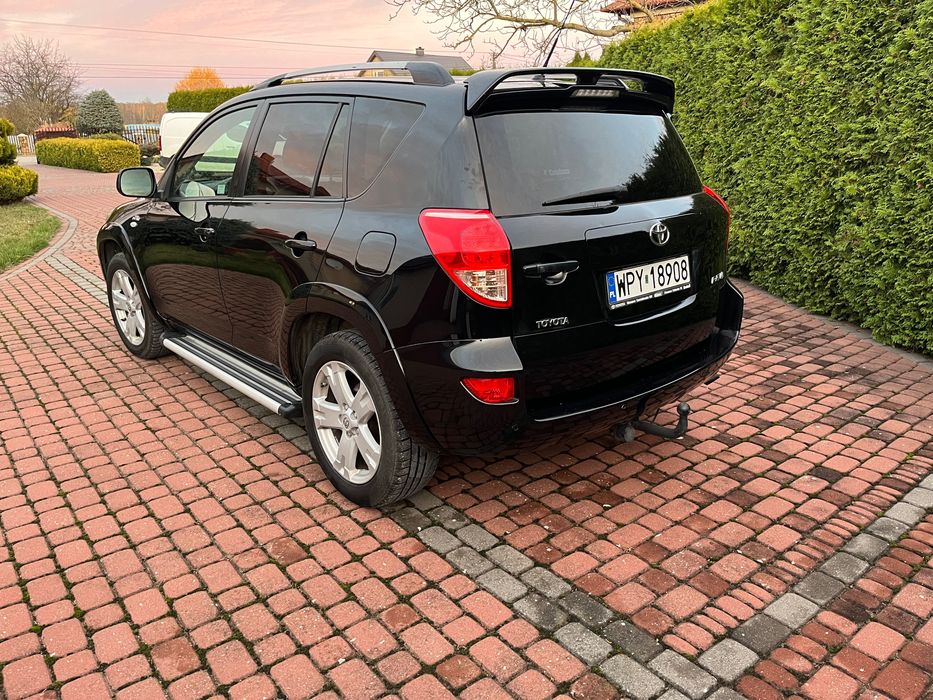 Toyota RAV4 2.2D 177km