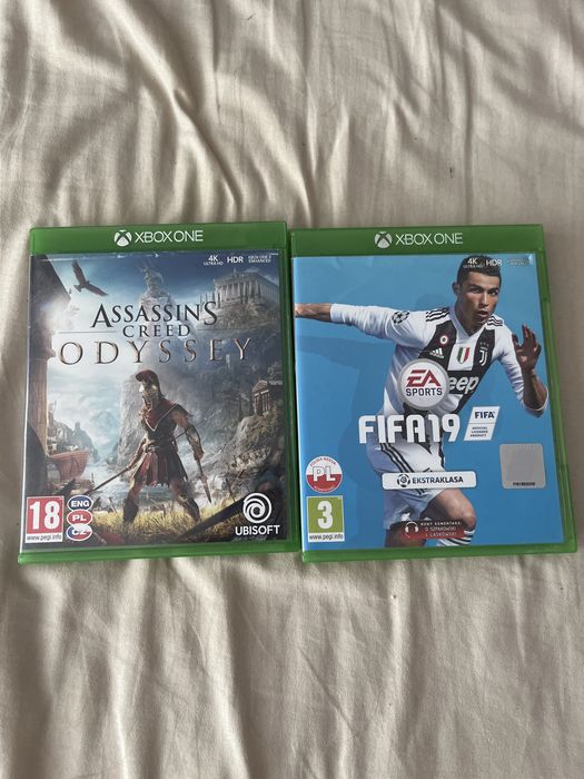 slrzedam dwie gry na xbox one