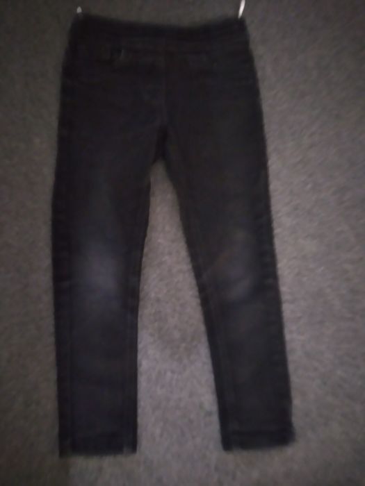 Нові фірмові джинси 110р