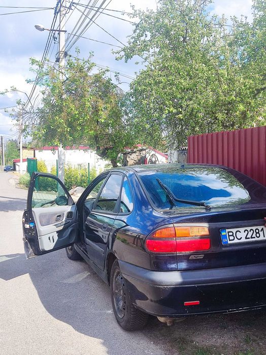 Reno Layna 1 Авто