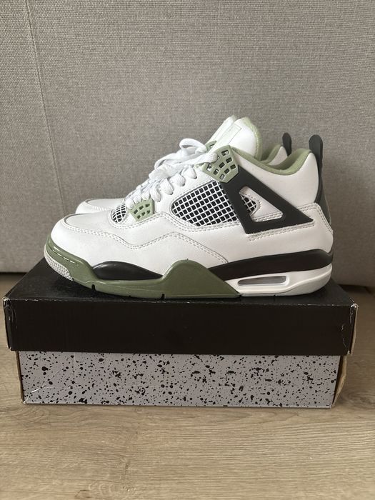 Jordan 4 Sea Foam