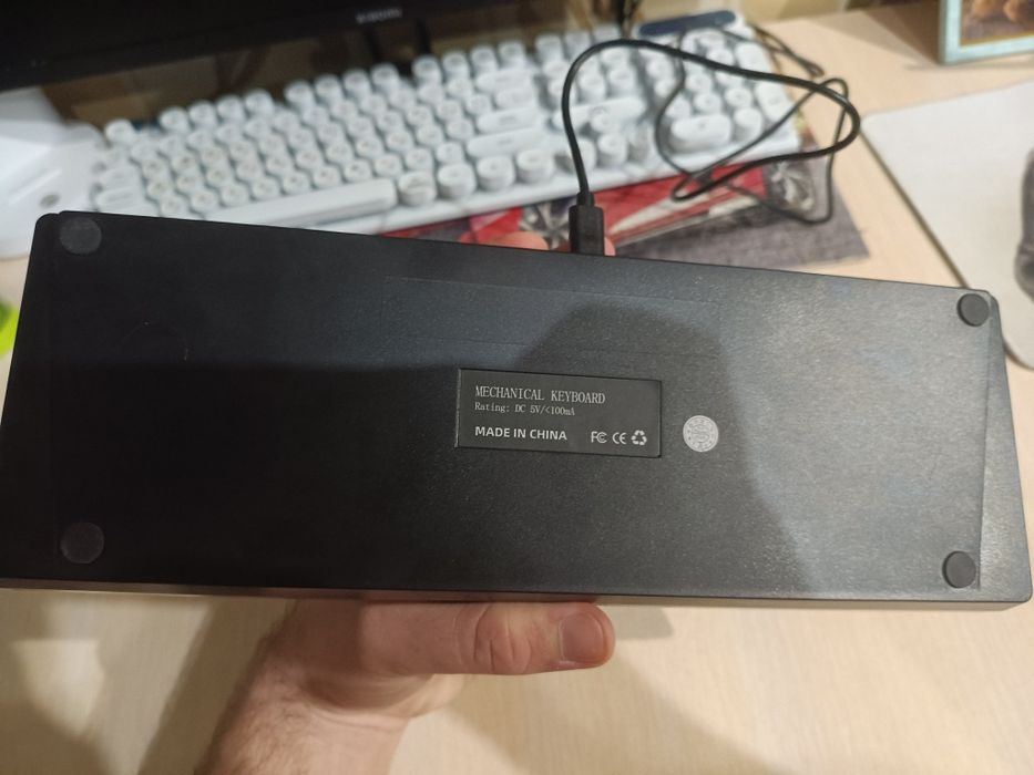 Продам клавіатуру