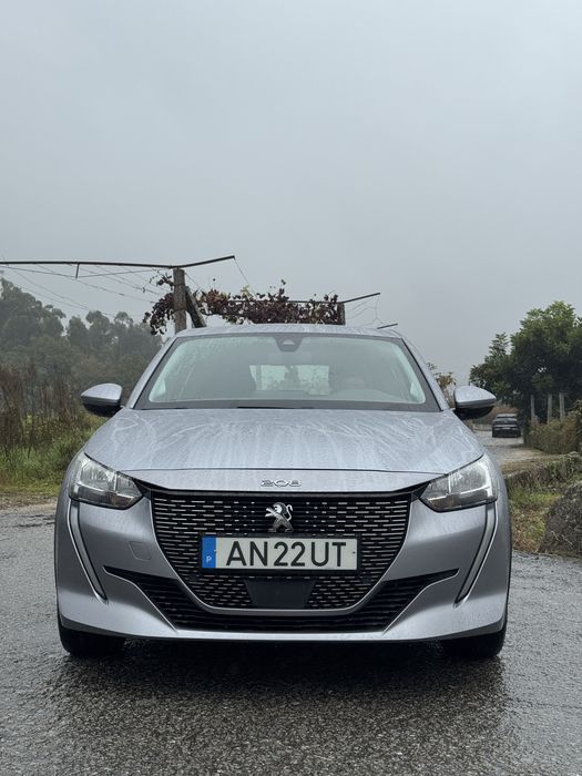 Peugeot e-208 TOP