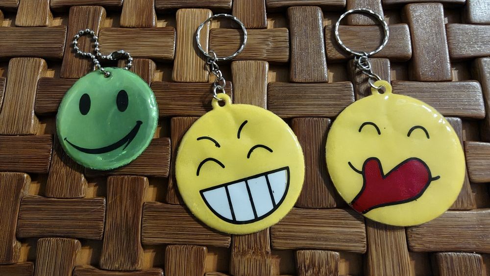 Zawieszki, bryloki - odblask