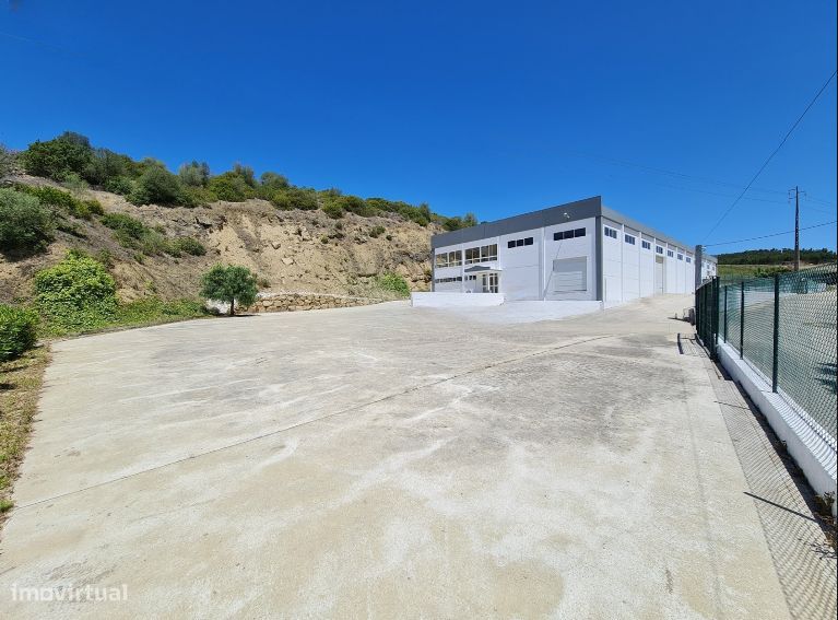 Armazém para arrendar em Torres Vedras