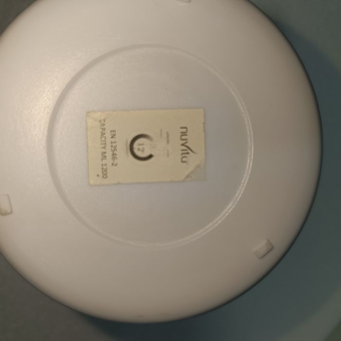 Termo Nuvita 1200ml Muito Bom estado

Muito Bom estado.