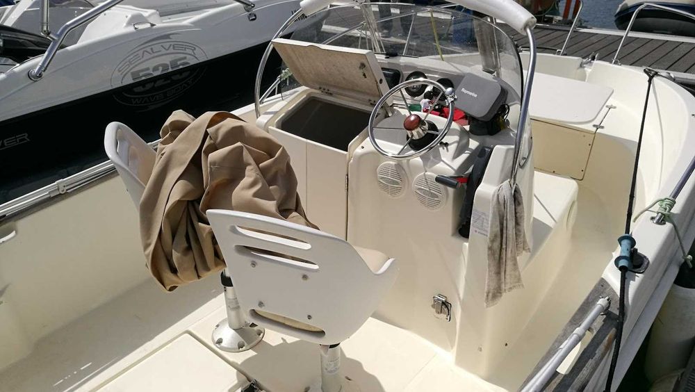 Barco muito bom a navegar