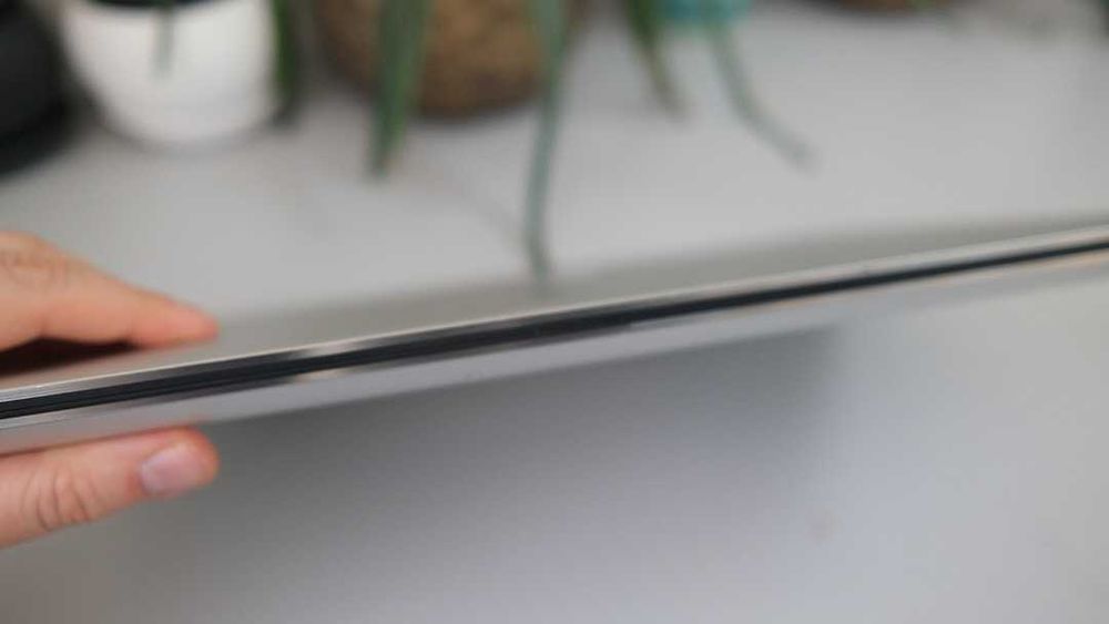 Xps 17 9700 i7 -10750 H 16  512 ssd GTX 1650 Ti + intel UHD 17 FHD