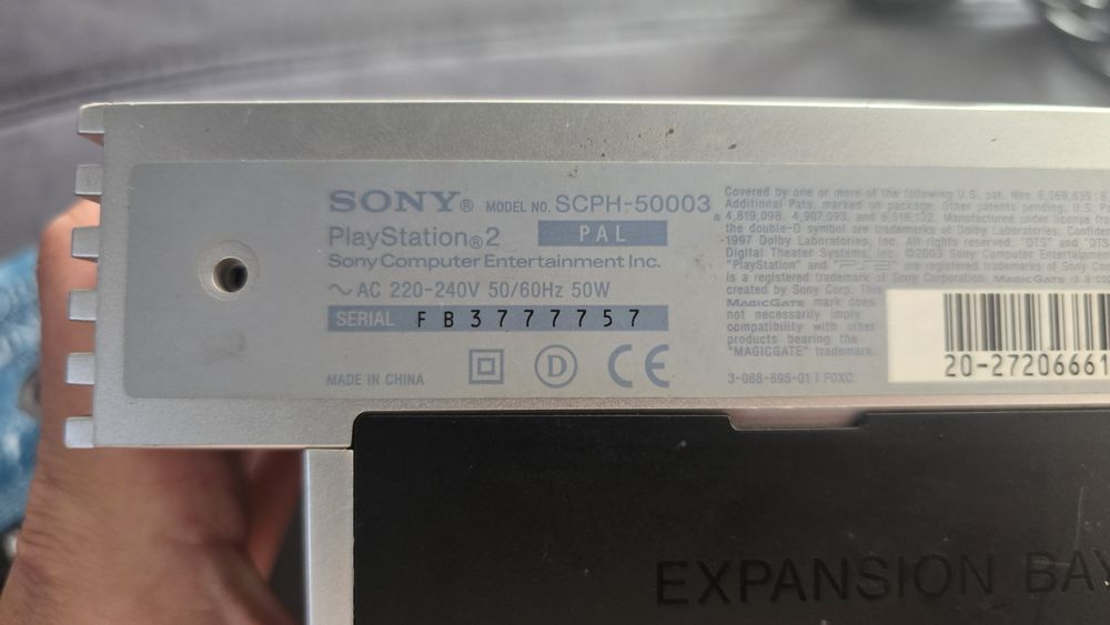 Konsola PlayStation 2 Fat PS2 Satin silver SCPH-50003 pad gra karta pamięci Sony