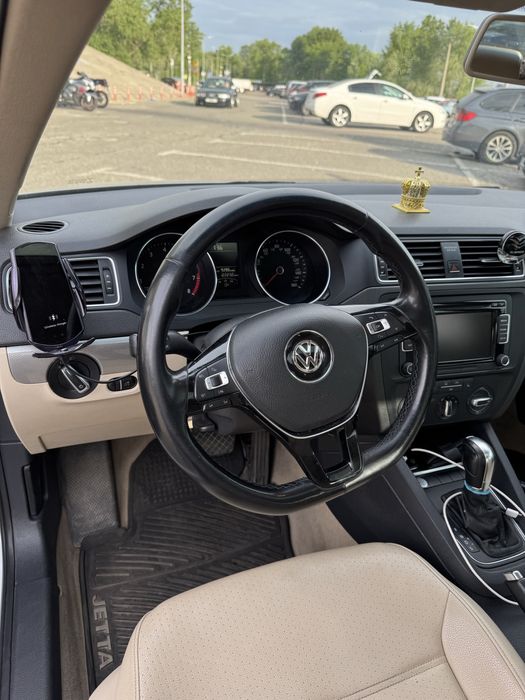 Продається Volkswagen Jetta SE 2015