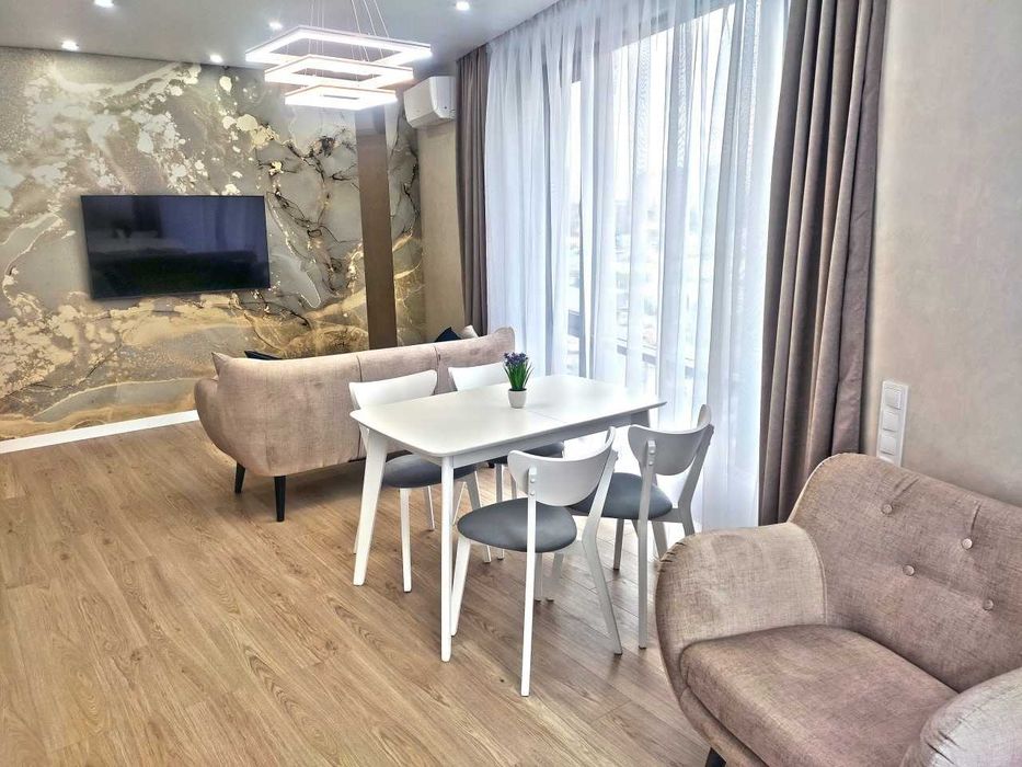 Оренда 2к квартири в ЖК Метрополіс