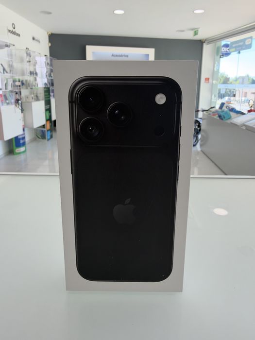 iPhone  18 Pro 256Gb black ( novo )