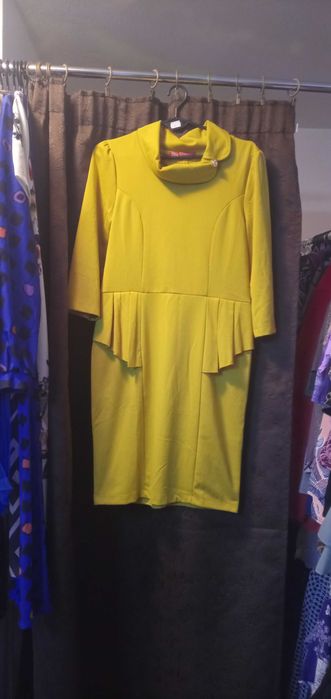 sukienka w rozmiarze M/L