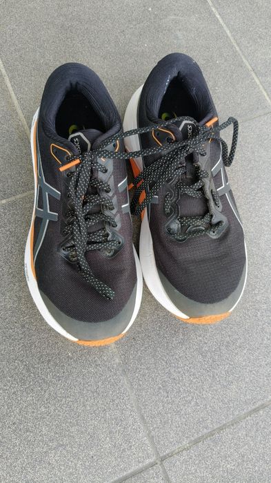 Buty męskie specjalne do biegania