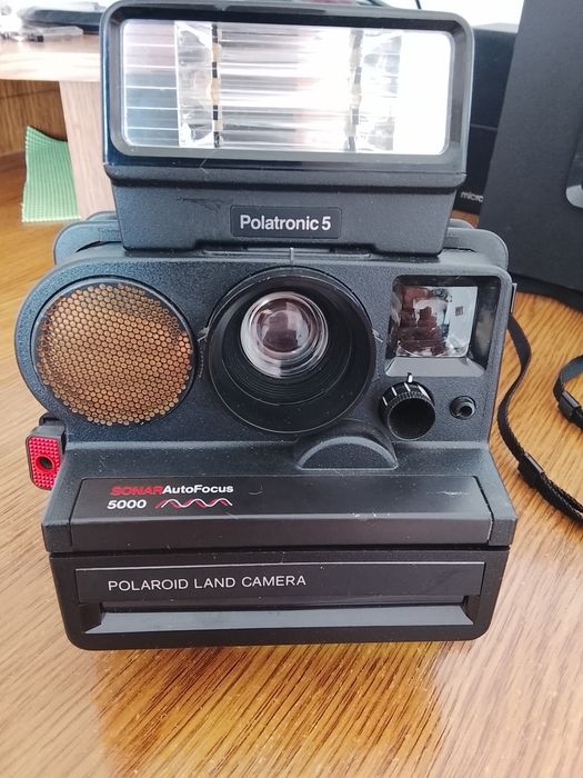 Продам  Polaroid