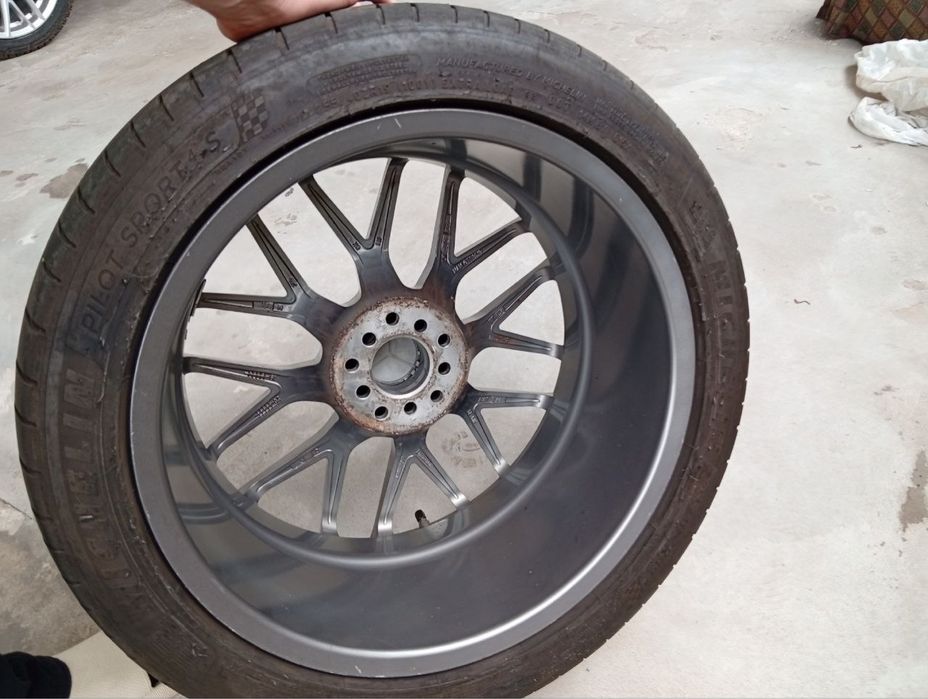 Продам диски литье Е63 Amg стиль 255/40/19