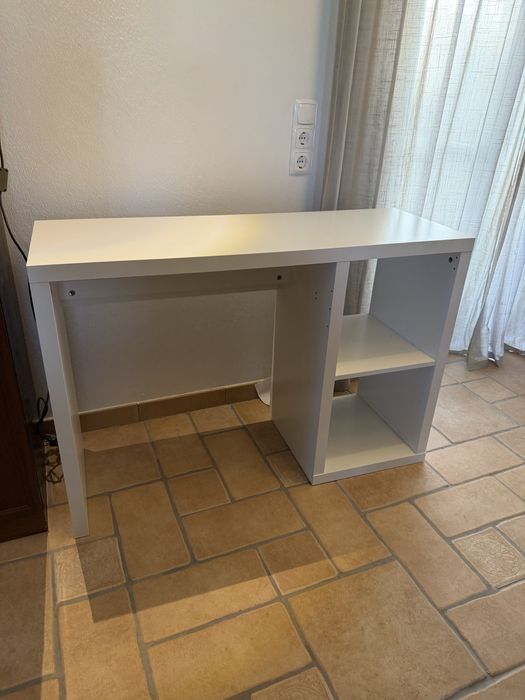 Secretária IKEA Branca + Cadeira de Escritório