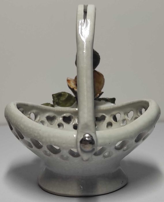 Porcelanowy koszyk koszyczek kosz z porcelany kwiaty kwiatki vintage