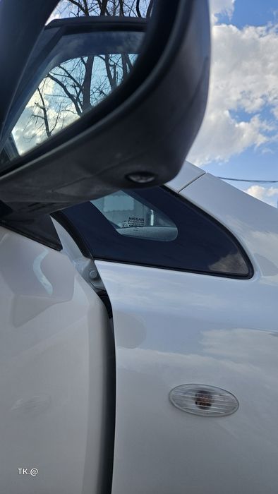 Нісан Ліф 2014 року