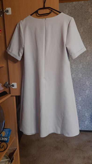 Jasnoszara sukienka r.38