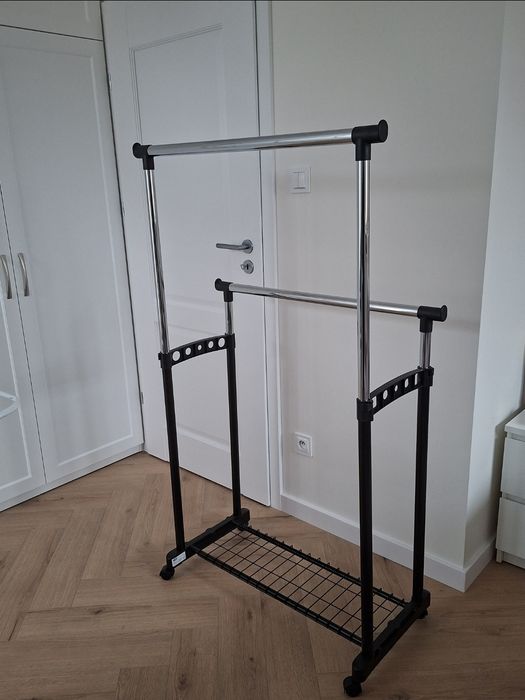 Stojak na ubrania GUDME podwójny czarny