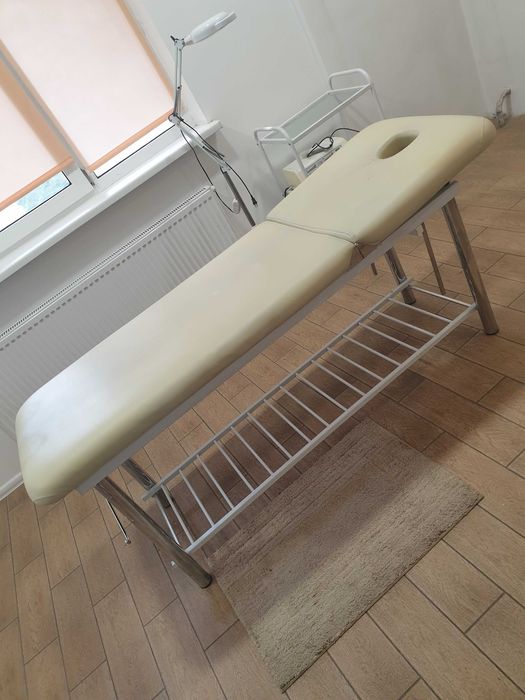 Меблі для салону краси