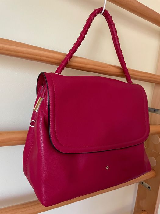 Mala Samsonite senhora vermelho de mão e tiracolo