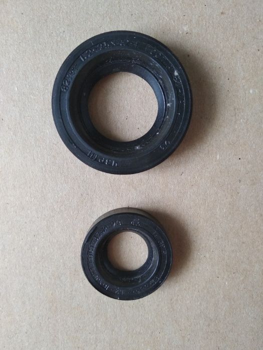 Сальники 16*30 и 10*22