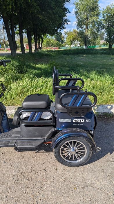 Електротрицикл потужність 1200 вт 60 км на заряді нові гарантія 12 міс