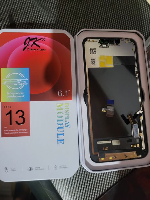 Ecra iPhone 13 novo