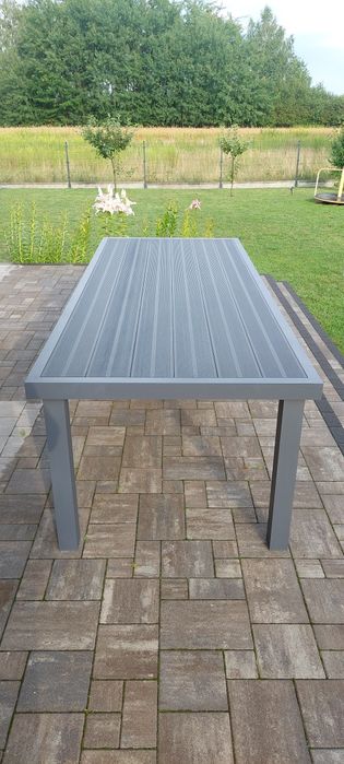 Stół ogrodowy aluminiowy